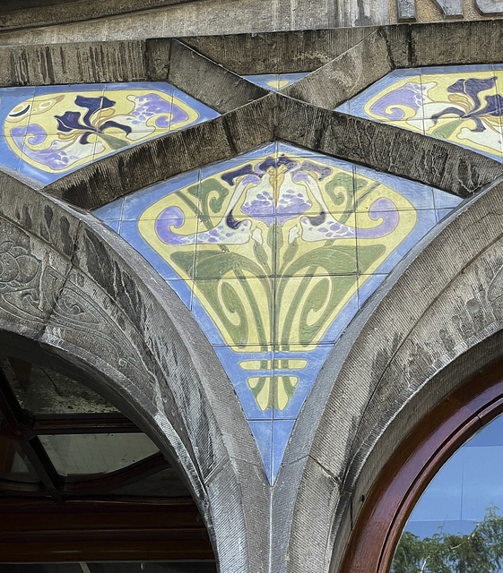 Art Nouiveau façade detail, Kampen