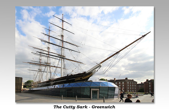 Cutty Sark - port bow - Greenwich - London - 26.5.2015