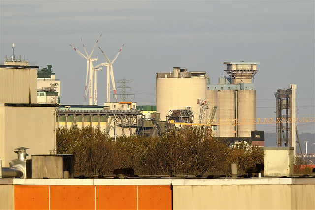 Blick auf Silo mit Ausblick