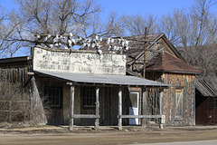 Longhorn Saloon, Scenic