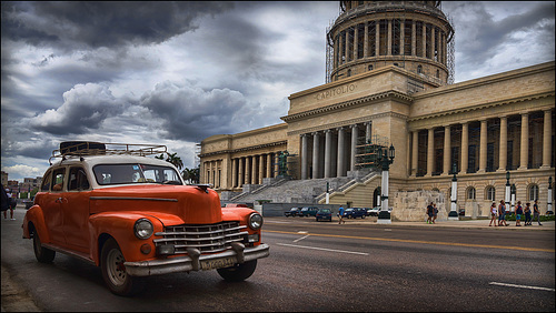 orange and the capitolio