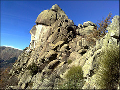 3 climbers on El Cancho Largo. Please enlarge.