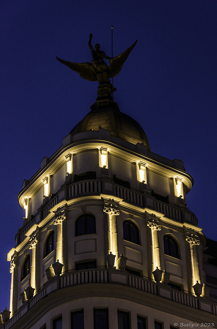 abends in der Gran Via (© Buelipix)