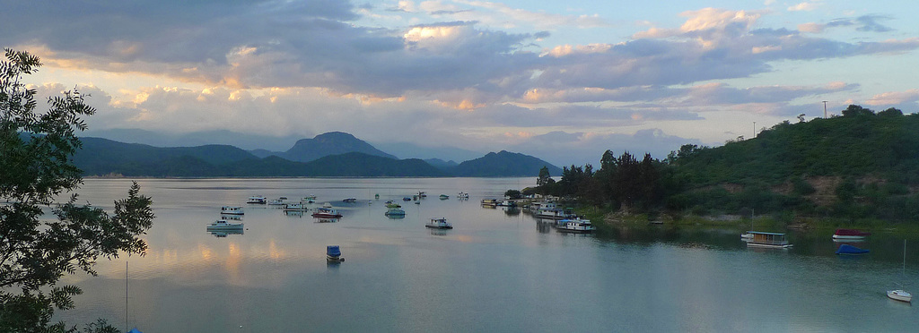 Argentina - Cabra Corral lake