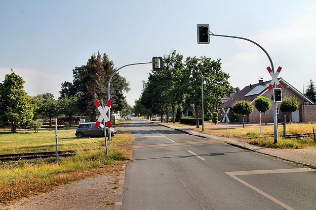 Auf dem Südfelde, Bahnübergang (Hamm-Uentrop) / 20.07.2022