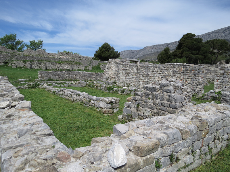 Salona : diaconicon ?