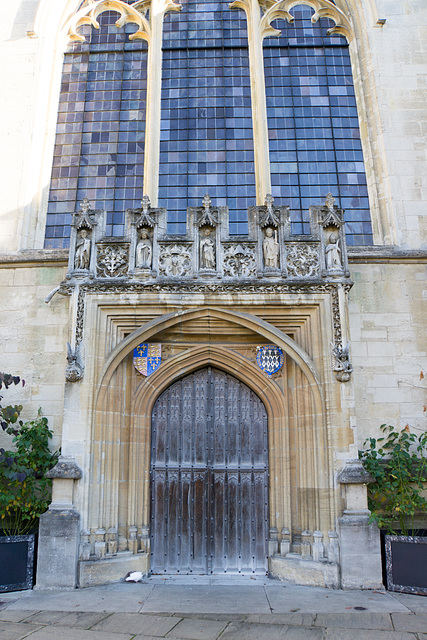 Magdalen College Chapel with pigeon