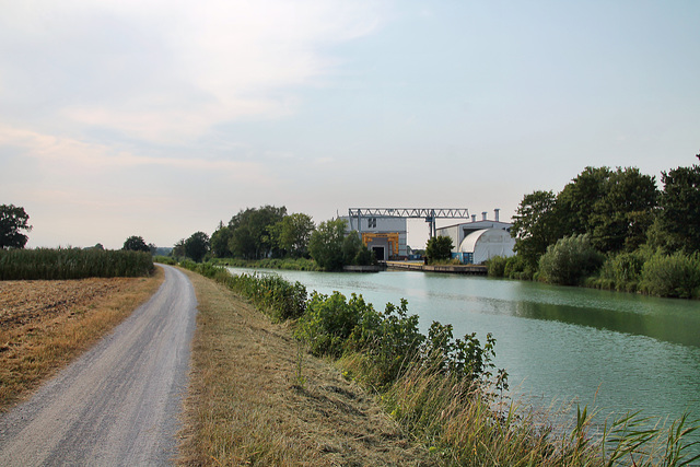 Weg am Datteln-Hamm-Kanal (Hamm-Uentrop) / 20.07.2022