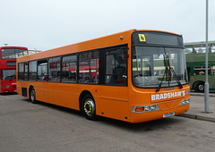 Bradshaw's Travel T124 OAH at Morecambe - 25 May 2019 (P1020333)