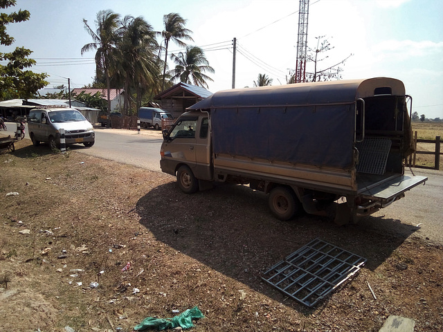 Laotian transportation / Transport laotien (2)