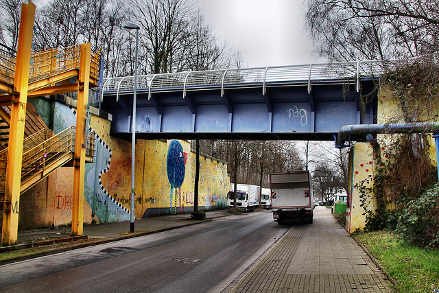 Brücke der ehem. Zollvereinbahn über der Grundstraße (Essen-Schonnebeck) / 21.01.2023