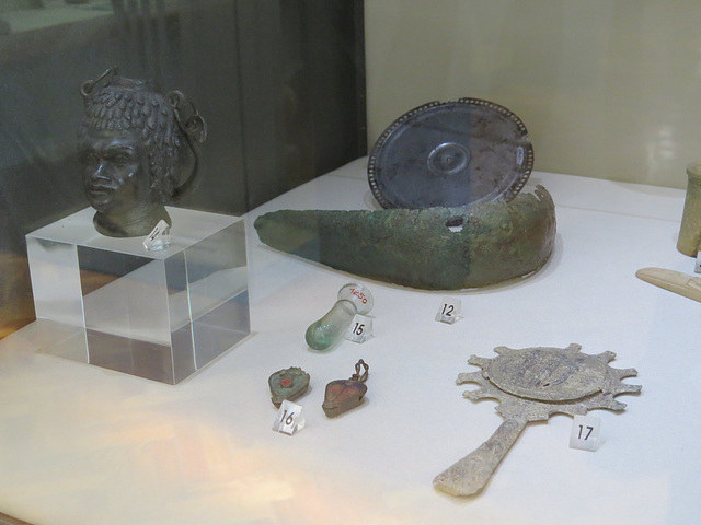 Musée archéologique de Split :  mobilier de luxe trouvé à Salona.