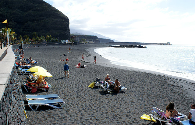 Puerto de Tazacorte. Strand Richtung Süden.  ©UdoSm