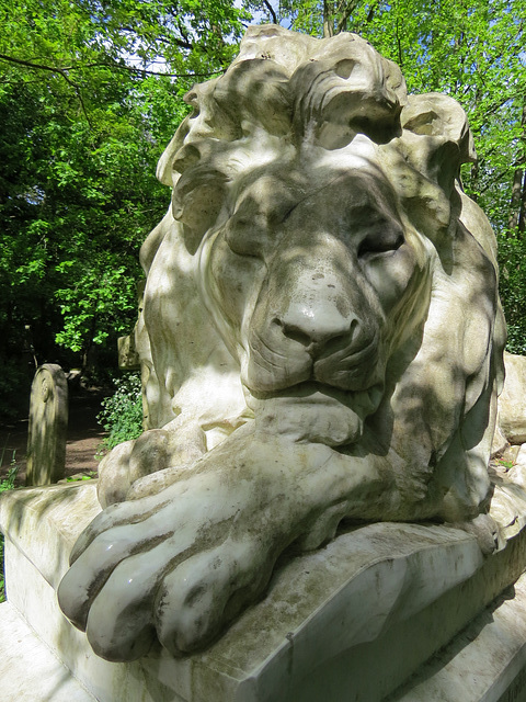 abney park cemetery, london,frank bostock, 1912