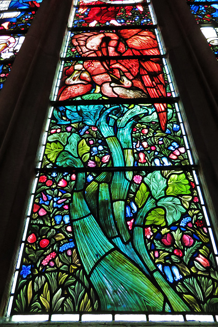 c19 morris glass at brampton church, cumbria