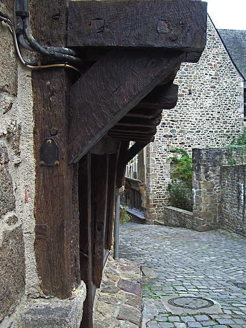 Dinan