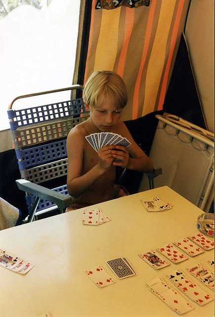 Ganz Fokussiert auf das Spiel. Camping Del Forte in Marina di Bibbona Italien 1999