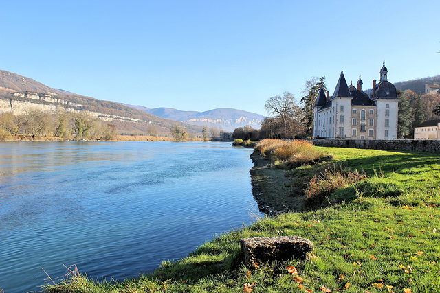 Vertrieu (38) 7 décembre 2016. Le "Château Neuf" (17e siècle).