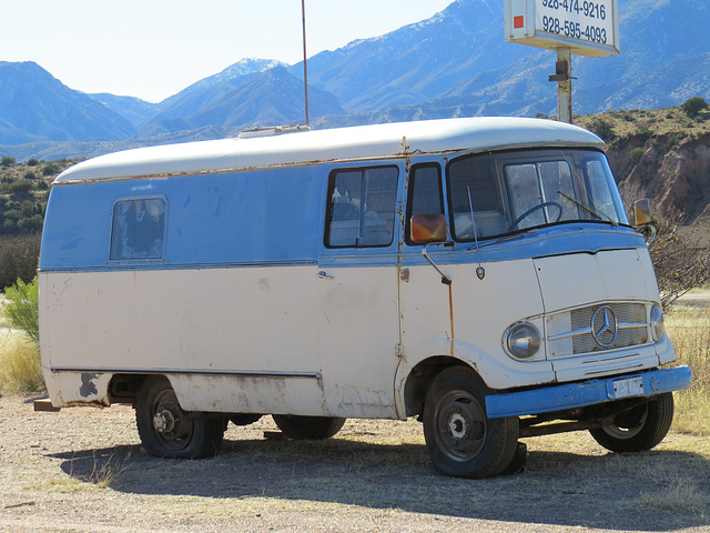 Mercedes L 319 Van