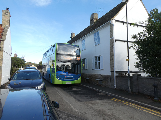 Stagecoach East 15211 (YN15 KHH) in Swaffham Prior – 22 Oct 2022 (P1130872)