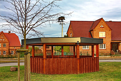 Loosen, Pavillon am Dorfteich