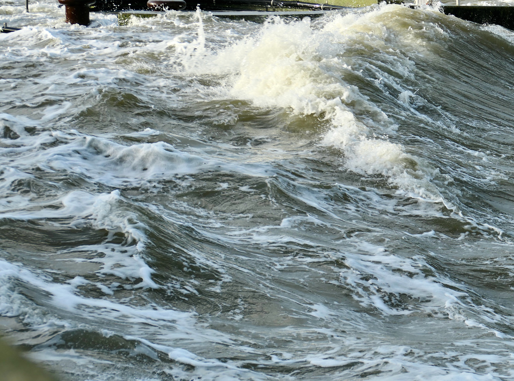 Sturm und Meer