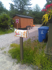 Courrier rouillé à recycler / Rusted mail to recycle