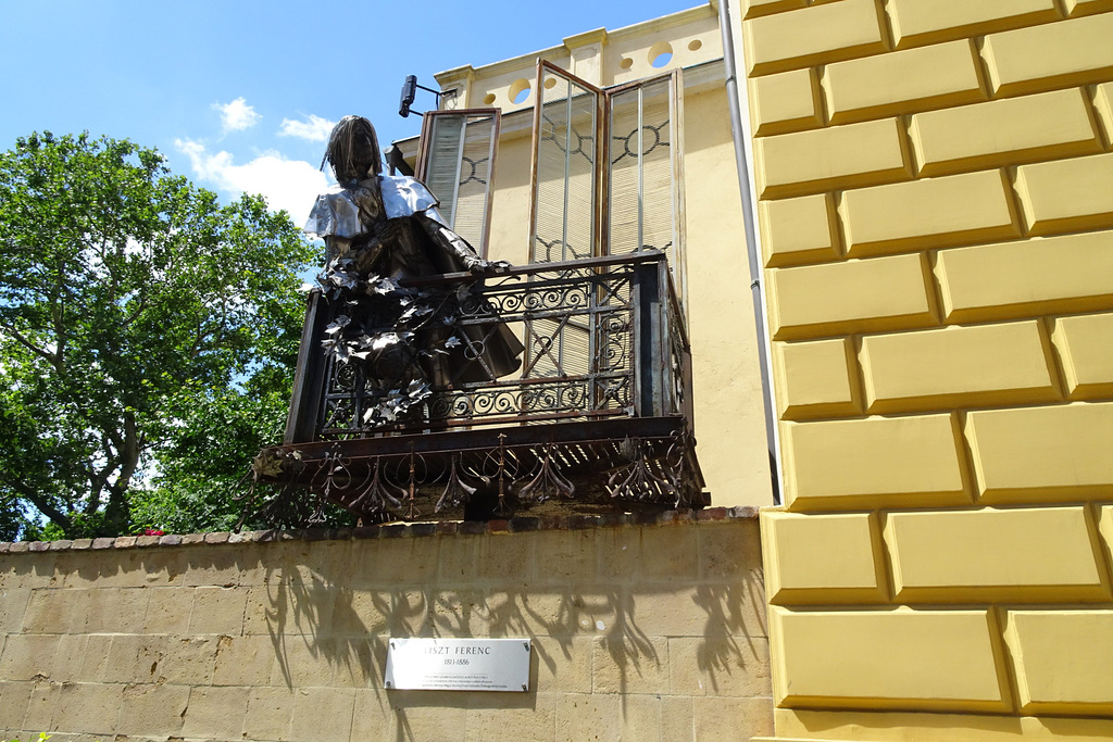 Franz Liszt Sculpture
