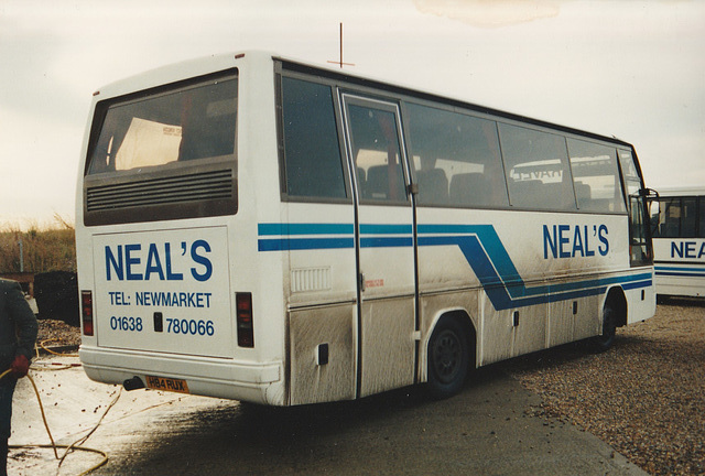 Neal’s Travel H84 RUX at Isleham – 27 December 1994 (249-19)