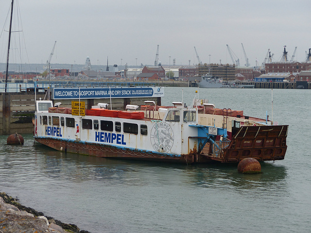 Cowes Chain Ferry (retired) [1] - 8 May 2017