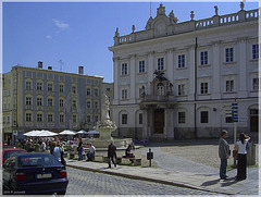 Passau - Residenzplatz mit dem Wittelsbacher Brunnen