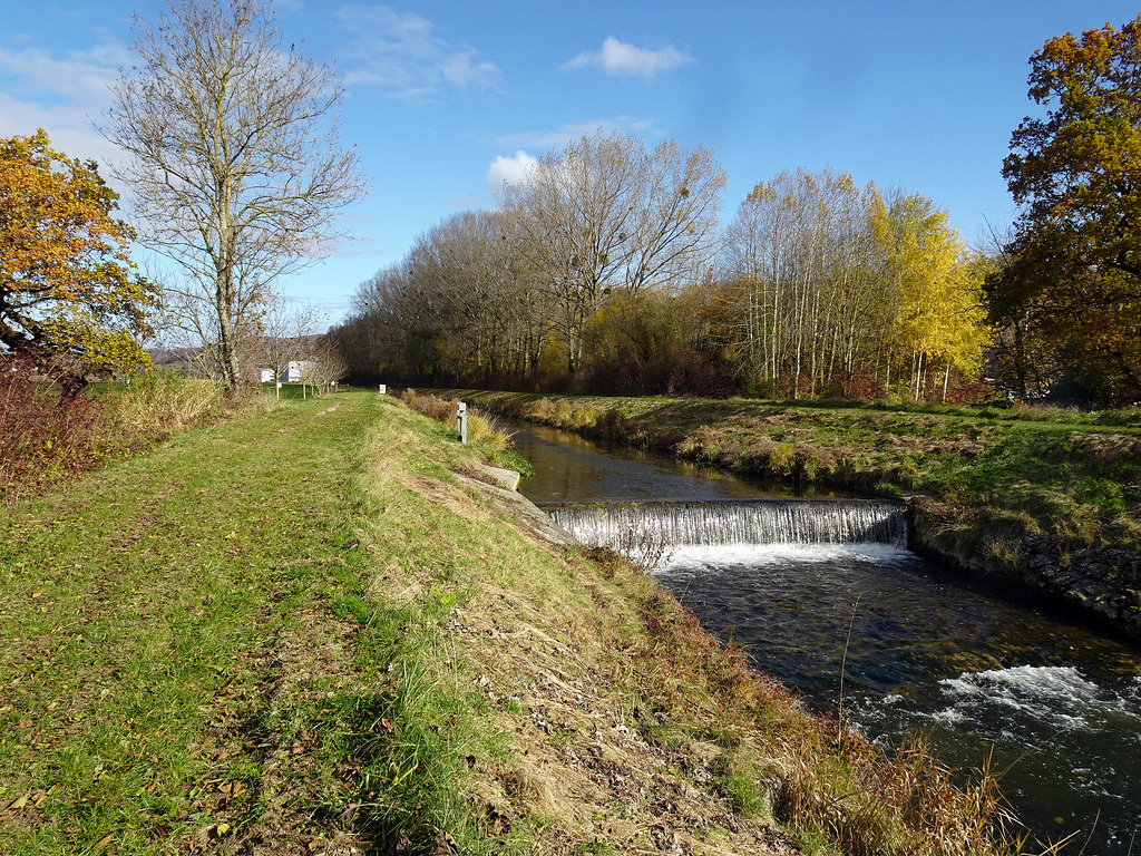 Herrbsttag am Fluss La Venoge