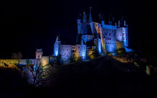 Burg Eltz - Illumination