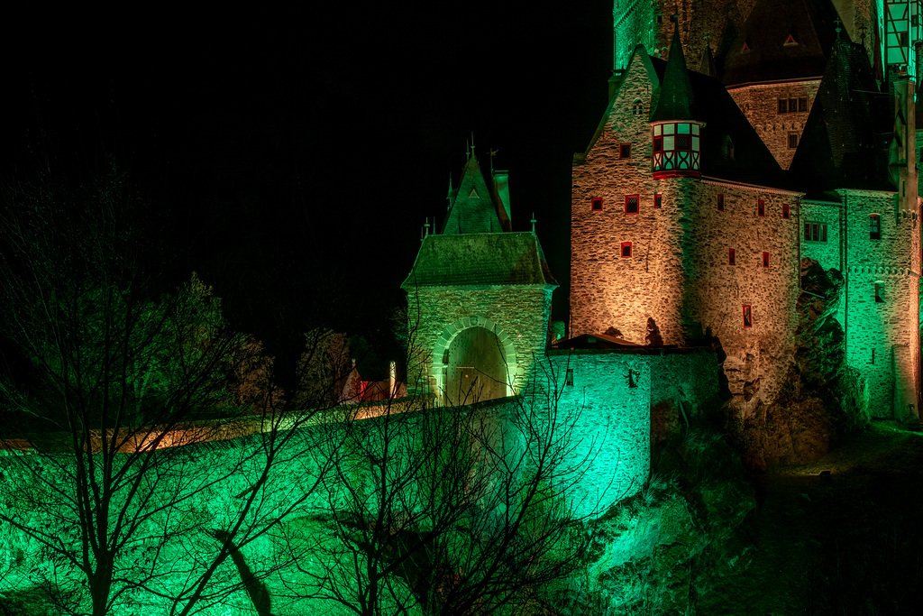Burg Eltz - Illumination