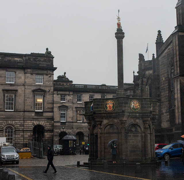 Edinburgh Royal Mile / Mercat Cross (#0457)
