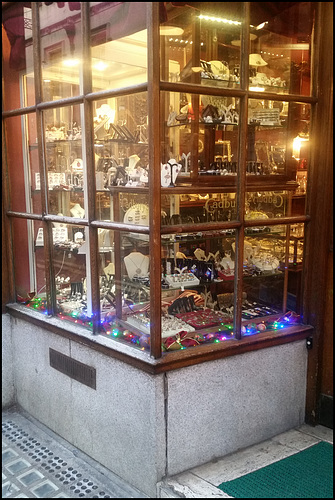 jeweller shop window