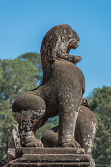 Statuen in Angkor Thom (© Buelipix)