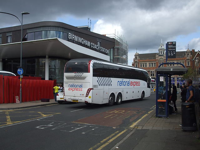 DSCF9430 Edwards Coaches (National Express contractor) BV66 WPR in Birmingham - 19 Aug 2017