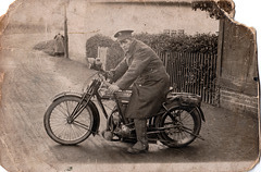 'Hector' on Rudge Multigear motorcycle, November 22nd 1915