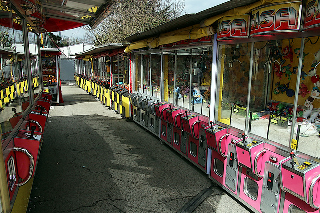 Machines à pinces pour pigeonner les enfants et les parents