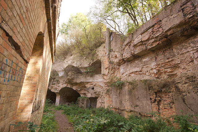 Kasernenruine in der Festung Tarakaniw