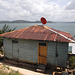 Deux portes et une soucoupe / Two doors along with one antenna