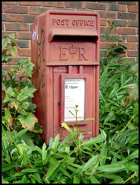 Wharf post box