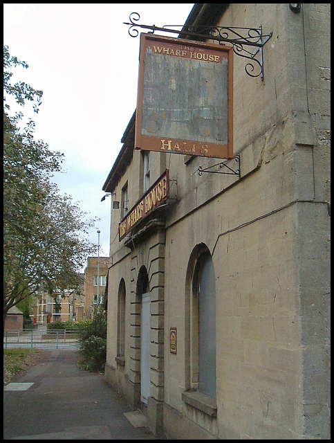 old Wharf House pub at Oxford