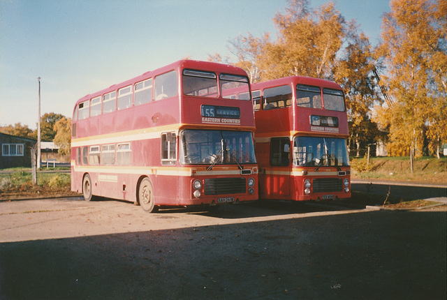 Eastern Counties RAH 261W and TEX 406R - Nov 1988