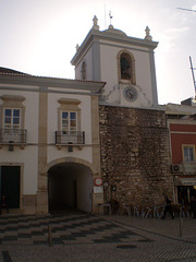 Clock Tower and Arch (1842).