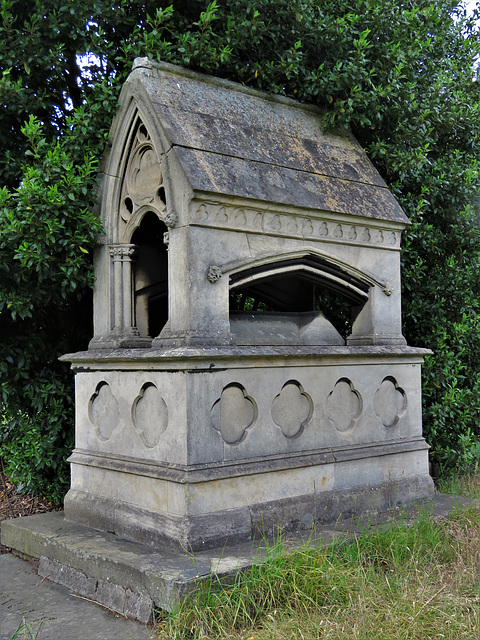 brompton cemetery, london     (136)tomb of adelaide mackeson +1854 (nee clement)