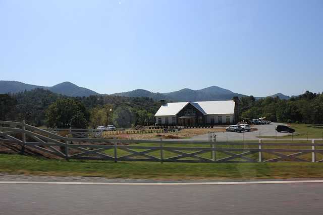 HFF EVERYONE,   A Mountain scene !    (  Sept,2019)  Highland, North Carolina,  USA