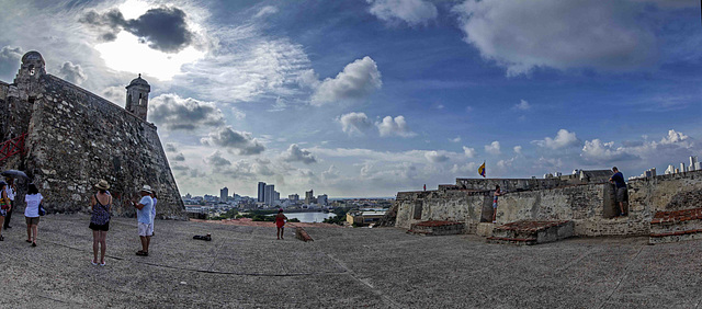 Cartagena: Fuerte antiguo y ciudad moderna