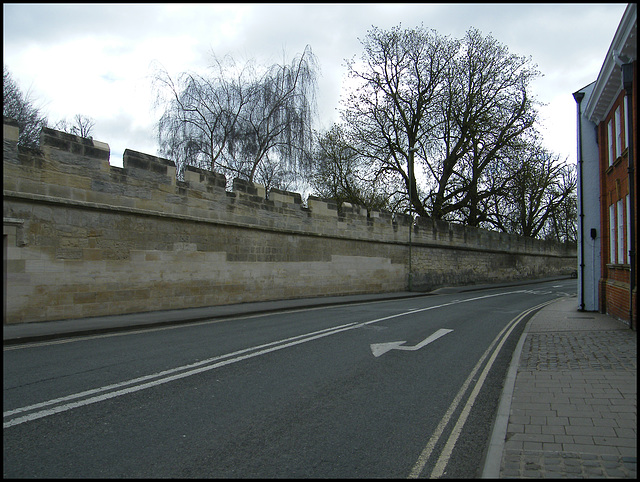 Longwall Street wall